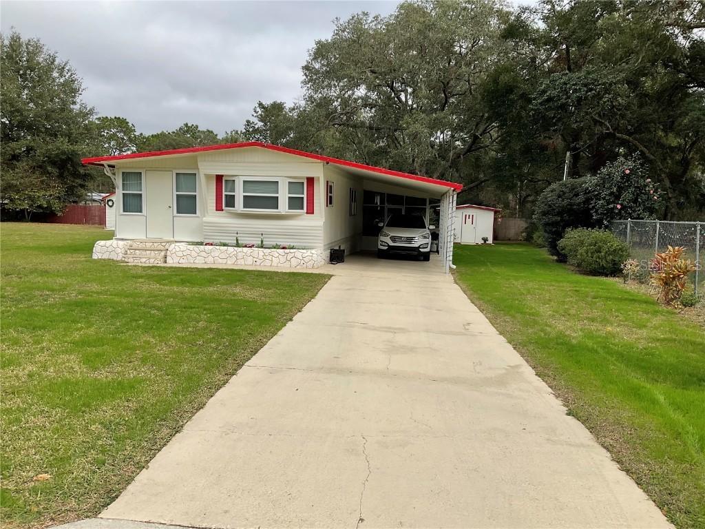6675 SE 174th Ct., Ocklawaha, FL 32179