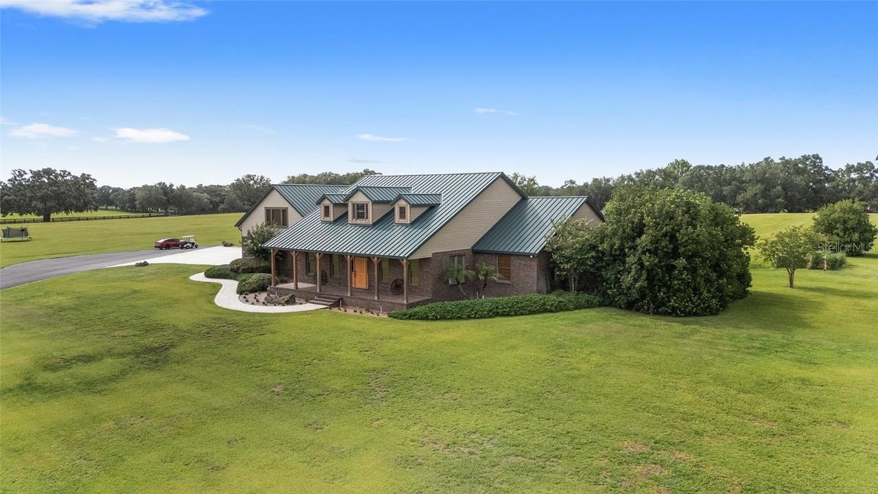 19271 SE 52nd Pl., Morriston, FL 32668