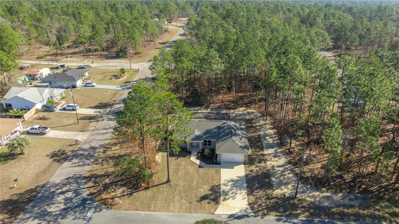 2300 W Elmore Loop, Citrus Springs, FL 34434