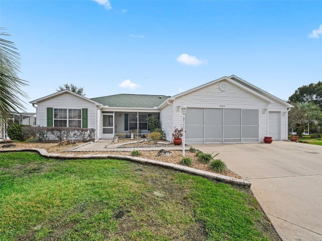 9203 SE 179th Lunsford Ln., The Villages, FL 32162