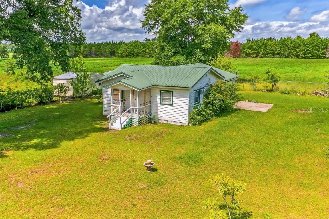 3501 Flat Rd., Greenwood, FL 32443