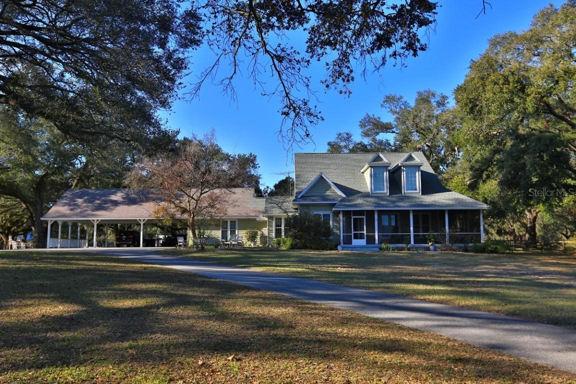 2756 County Road 204, Oxford, FL 34484