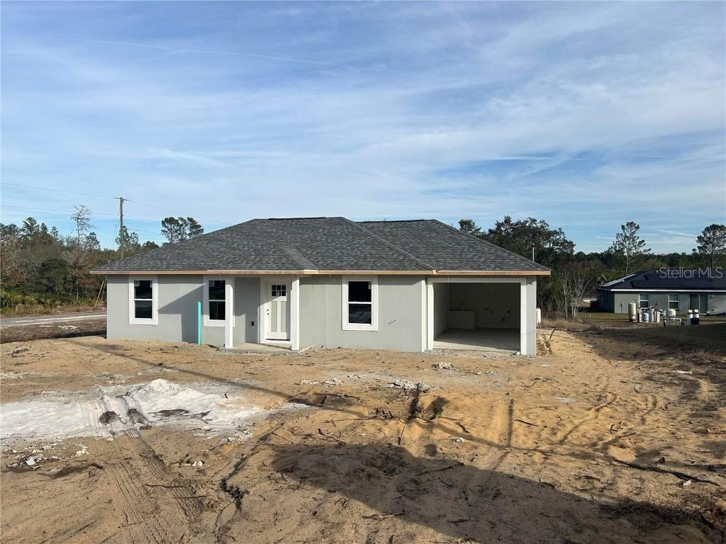 111 Fisher Trace Dr., Ocklawaha, FL 32179