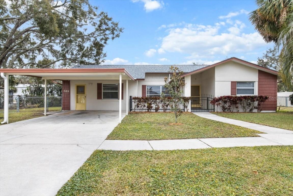 512 SE Paradise Point Rd., Crystal River, FL 34429
