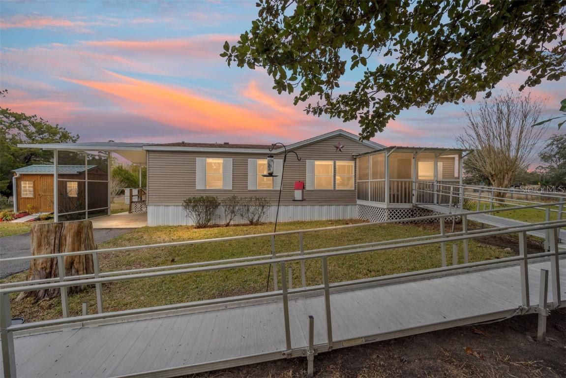 17691 NE 40th St., Williston, FL 32696