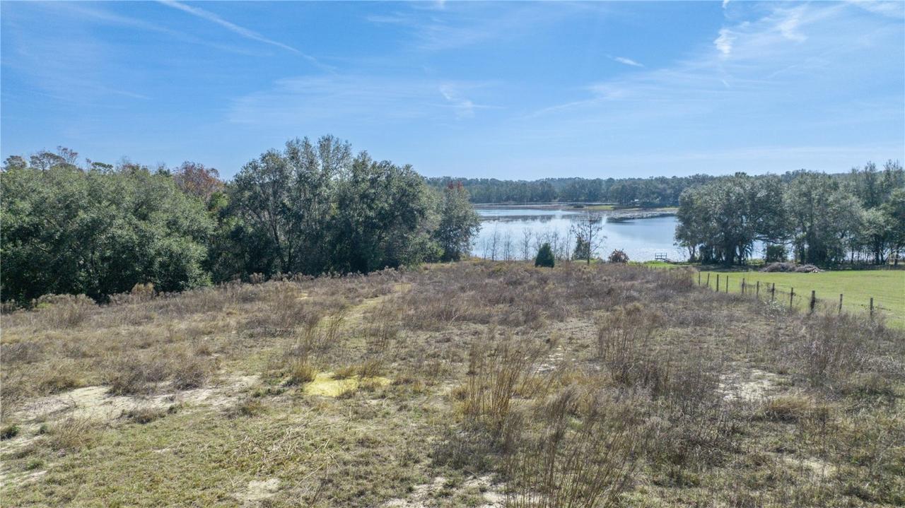 SE 165th Ave., Weirsdale, FL 32195