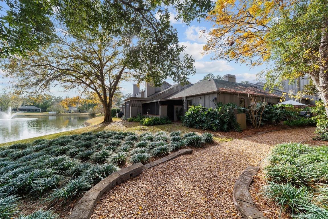 1795 SE Clatter Bridge Rd., Ocala, FL 34471