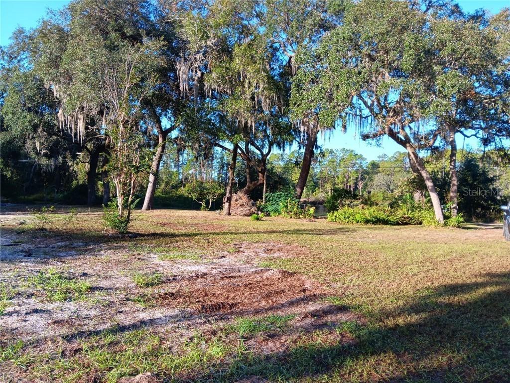 2651 NE 147th Ct., Silver Springs, FL 34488