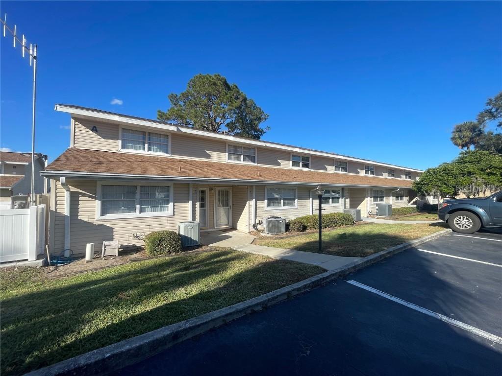 11001 SE Sunset Harbor Rd. #A08, Summerfield, FL 34491