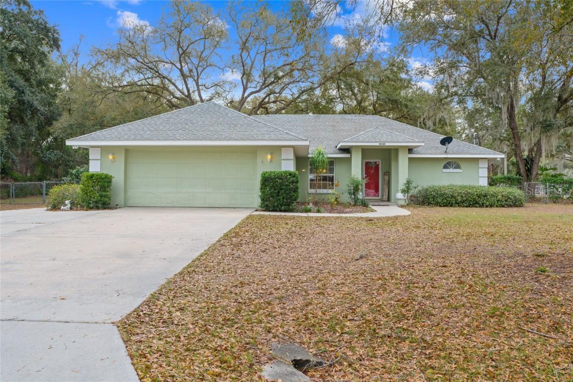 16320 SE 16th Pl., Ocklawaha, FL 32179