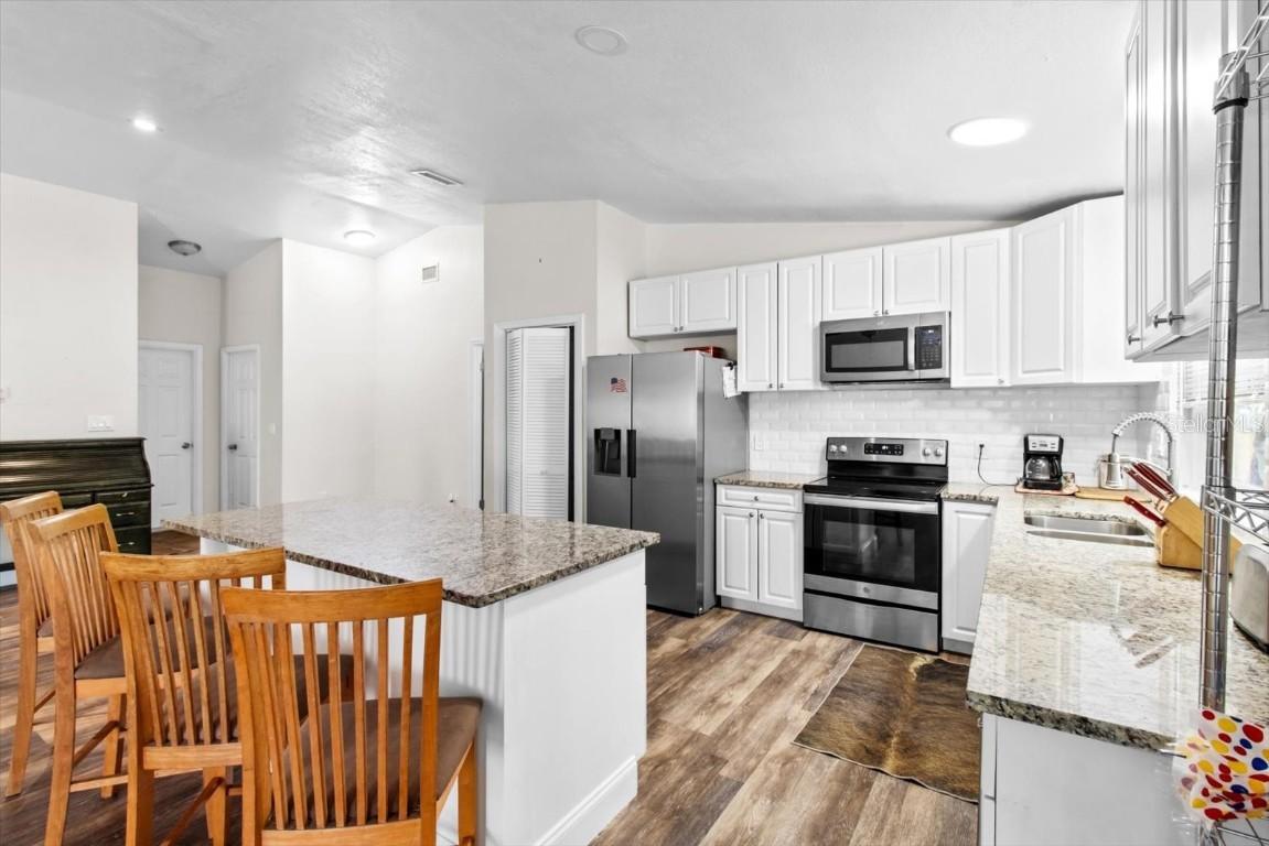 9480 W Caravan Path, Crystal River, FL 34428
