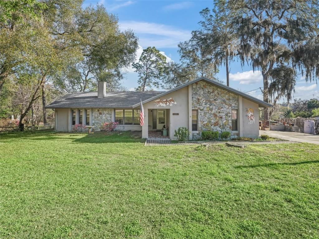 16211 SE 62nd Pl., Ocklawaha, FL 32179