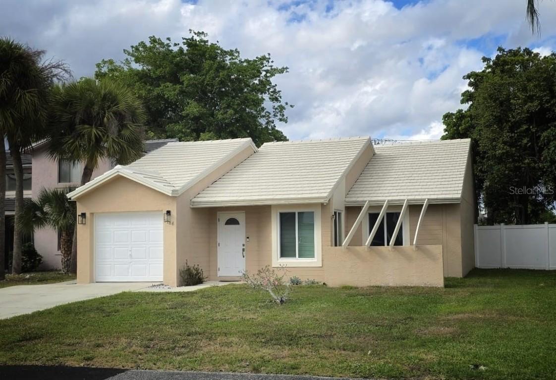 5788 Strawberry Lakes Cir., Lake Worth, FL 33463