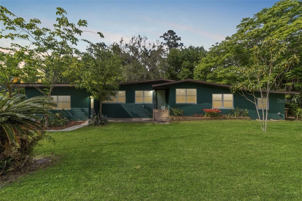 11 SE 31st St., Ocala, FL 34471