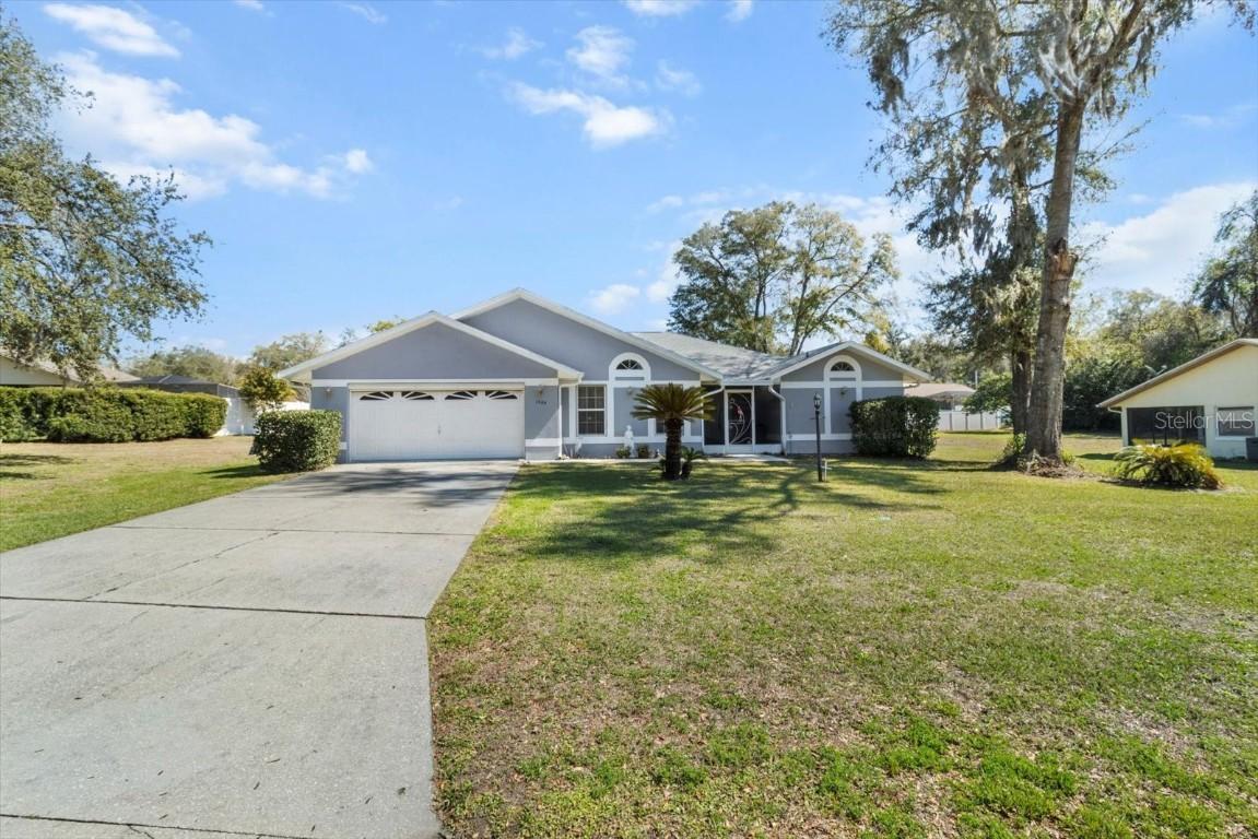 1325 E Silver Thorn Loop, Hernando, FL 34442