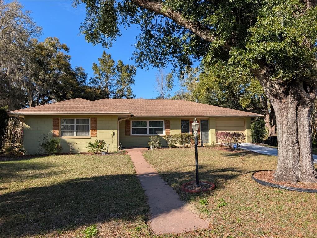 5433 E Live Oak Ln., Inverness, FL 34453