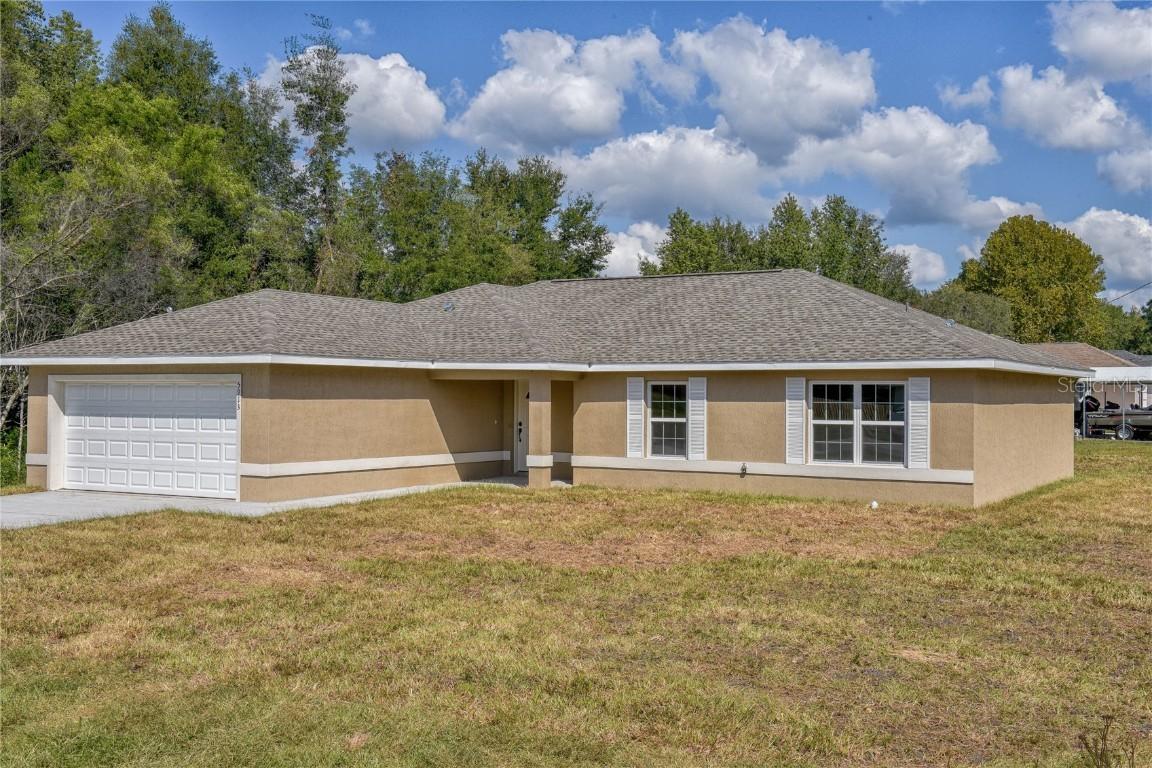 146 Fisher Rd., Ocklawaha, FL 32179