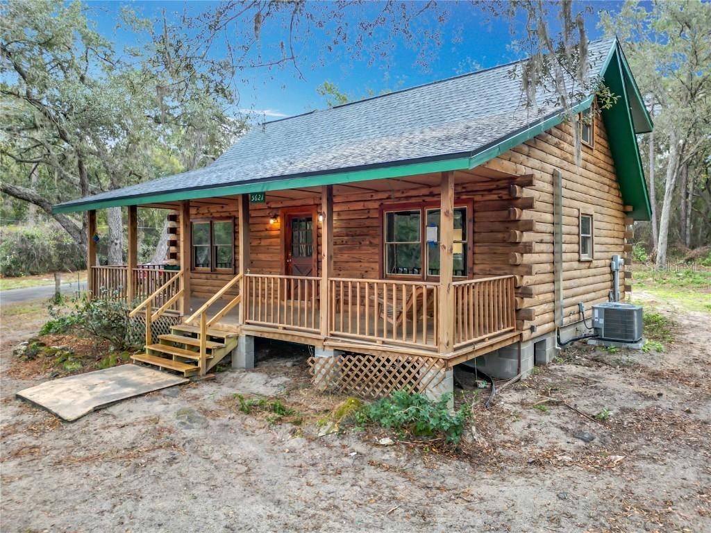 5621 SE 170th Ct., Ocklawaha, FL 32179