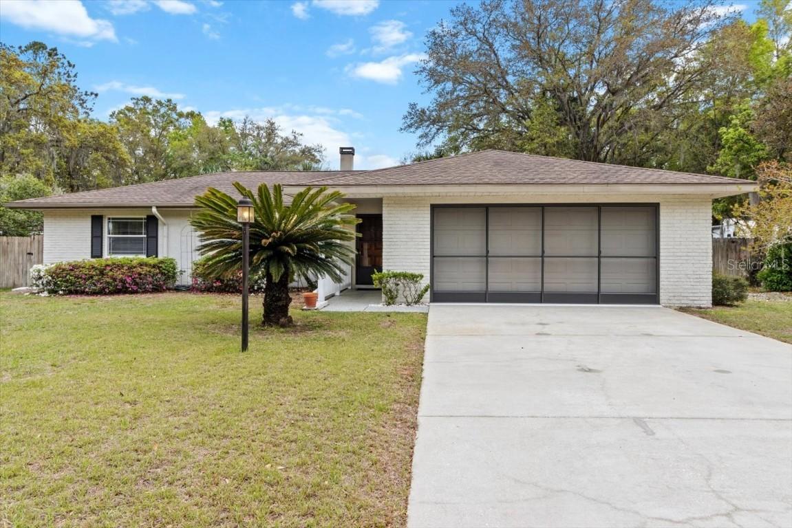 25 S Hibiscus Ave., Crystal River, FL 34429
