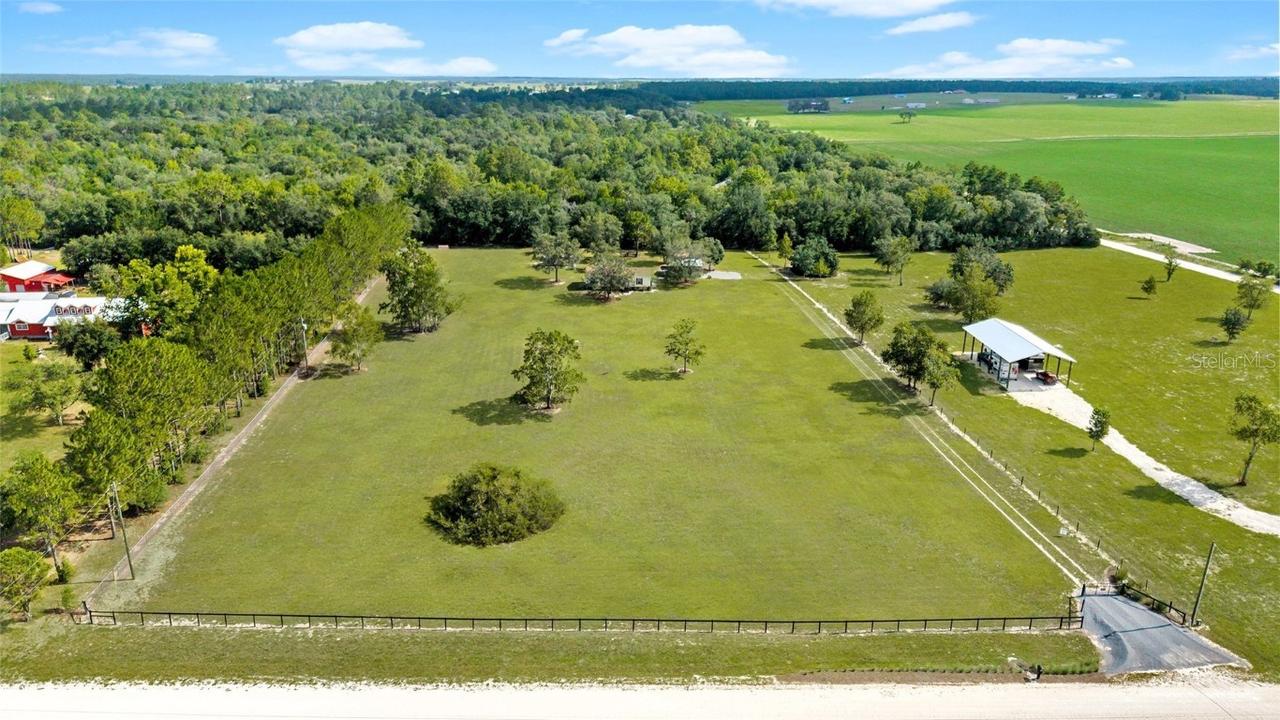 14871 SE 68th Ln., Morriston, FL 32668