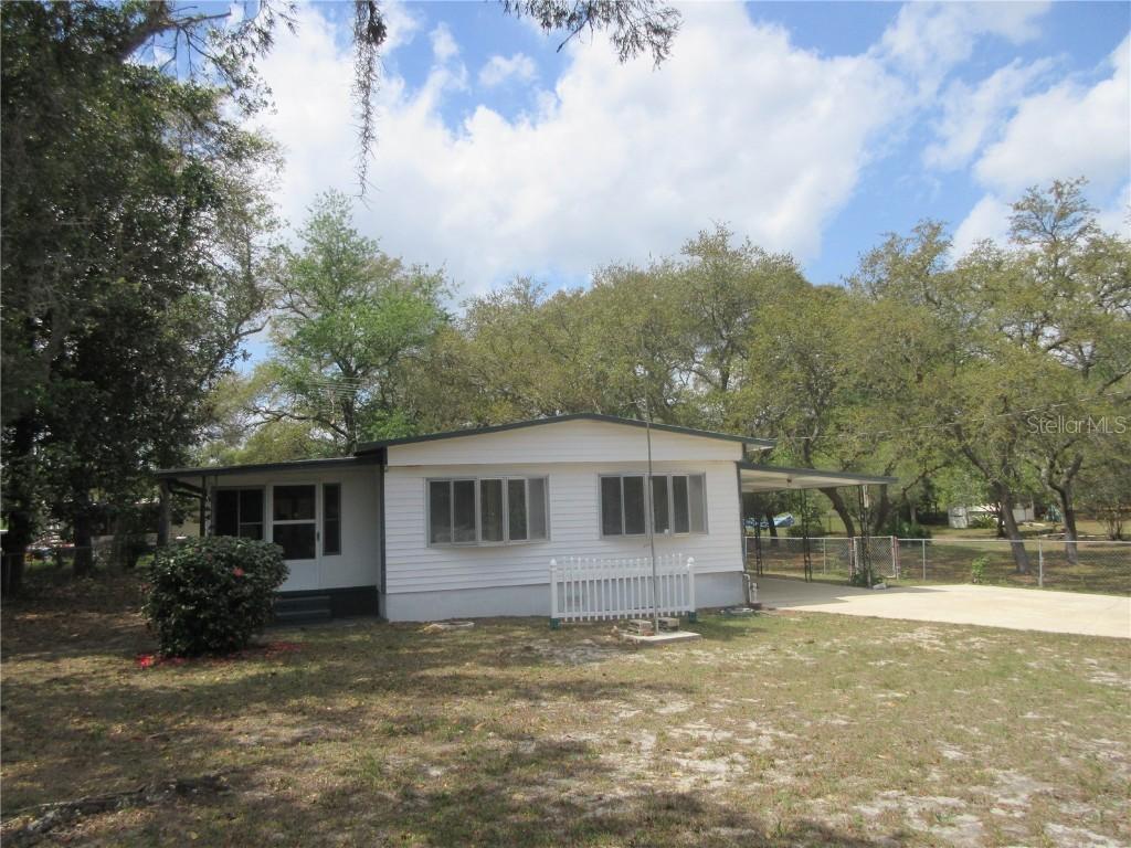 1918 SE 183rd Ter., Silver Springs, FL 34488