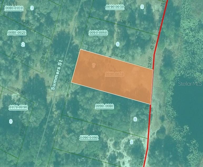 112 Summers St., Interlachen, FL 32148