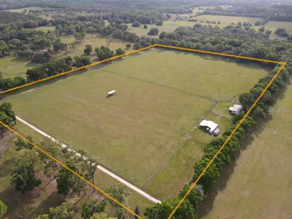 5637 NW 165th St., Reddick, FL 32686