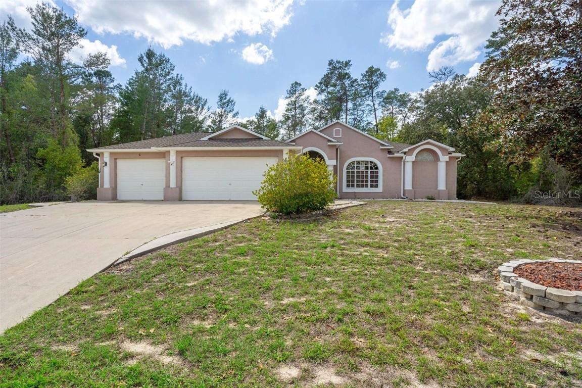 6 Statice Ct., Homosassa, FL 34446