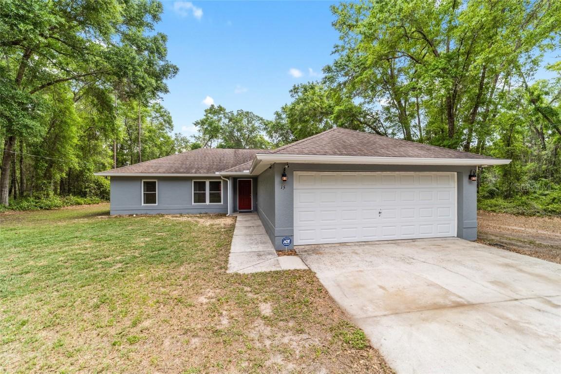 15 Sequoia Loop Ct., Ocklawaha, FL 32179