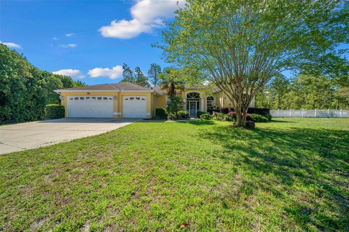 9 Grevillea Ct., Homosassa, FL 34446