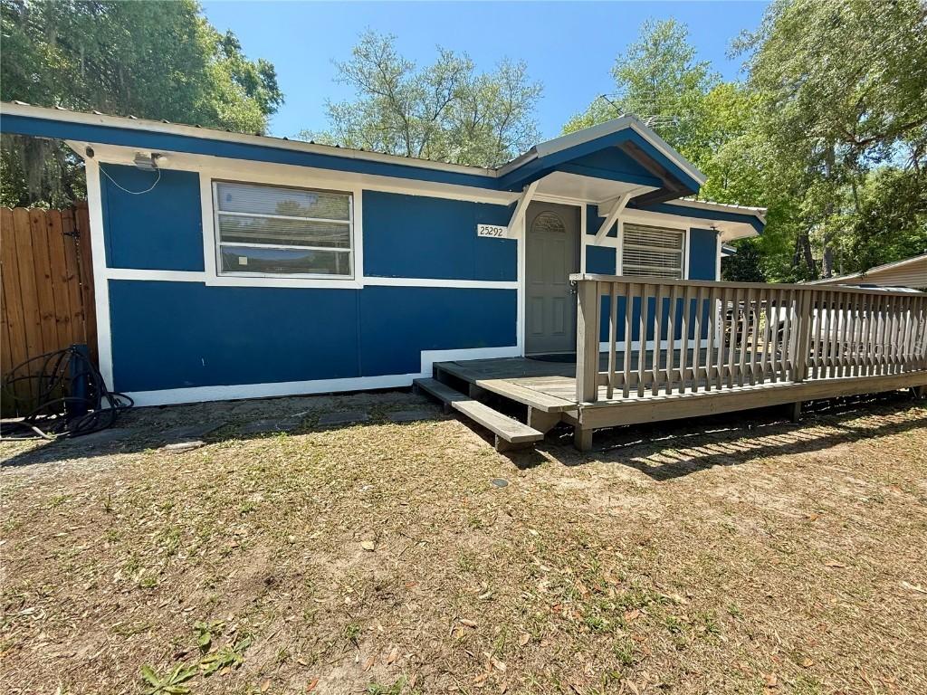 25292 NE 132nd Ln., Fort Mc Coy, FL 32134
