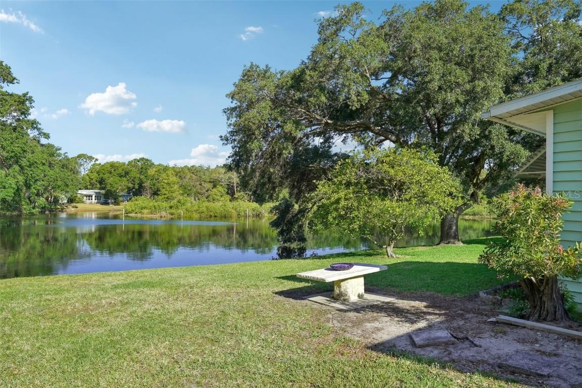 28 Gordon Ct., Leesburg, FL 34788