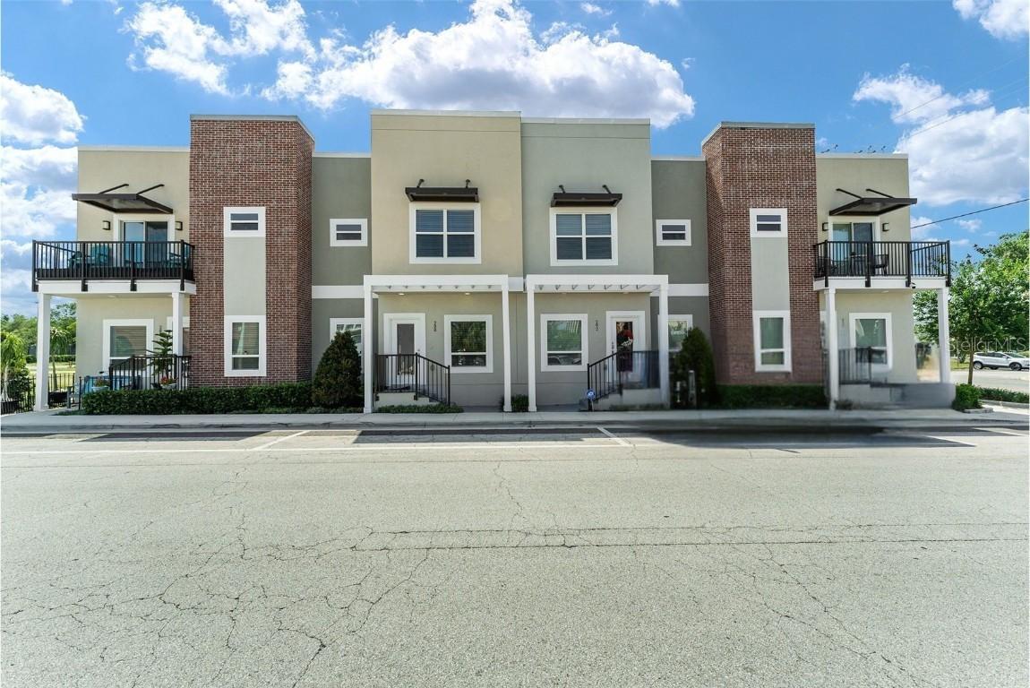 288 N Oak Ave., Sanford, FL 32771