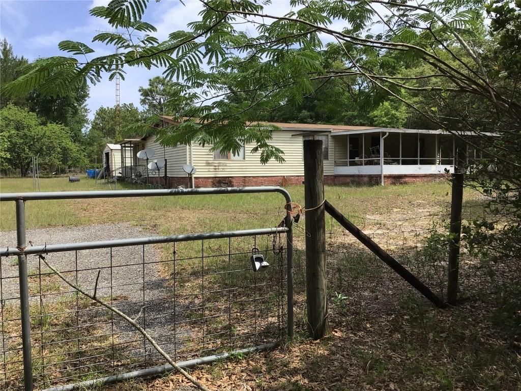 224 Cologne St., Interlachen, FL 32148
