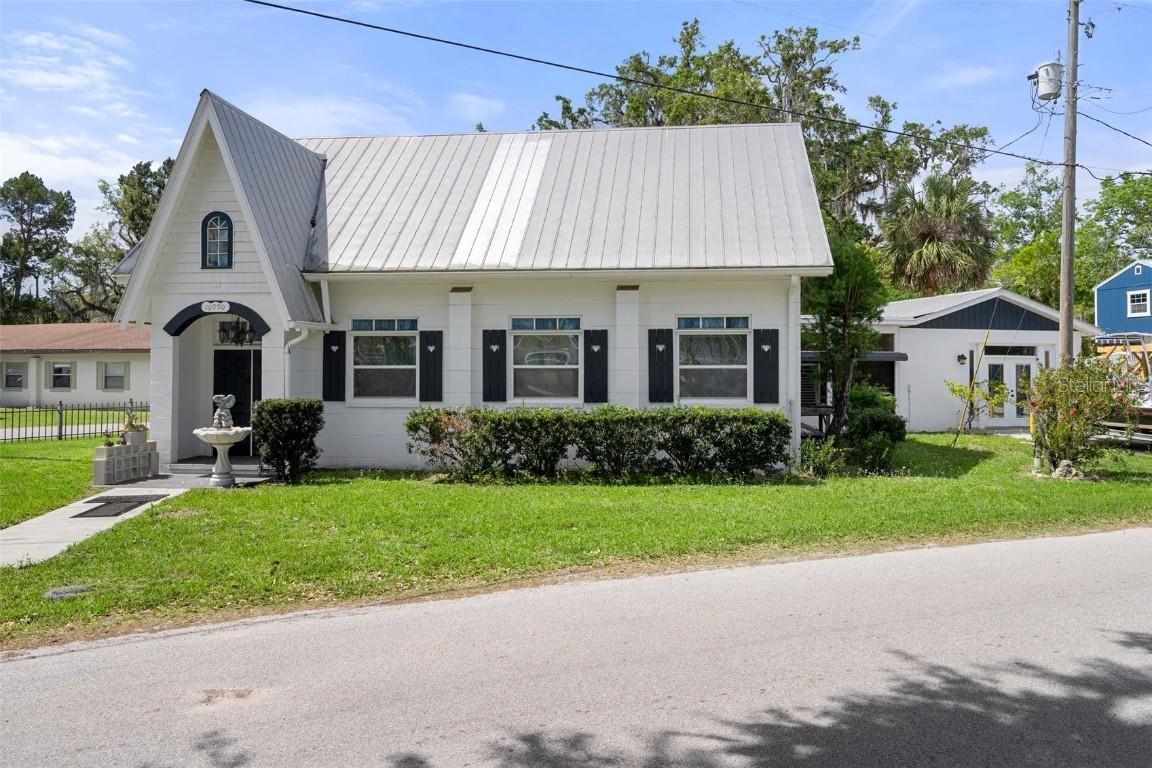 10990 and 11000 W Seminole Pl., Homosassa, FL 34448