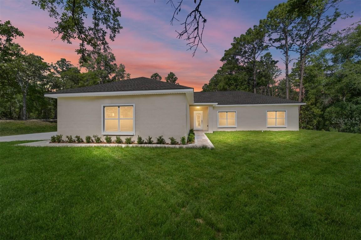 8498 SW 129th Terrace Rd., Dunnellon, FL 34432