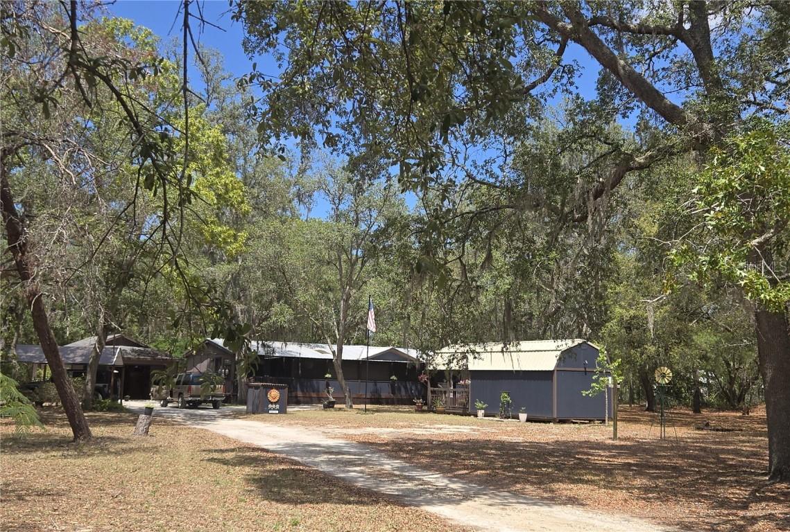 16205 SE 119th St., Ocklawaha, FL 32179