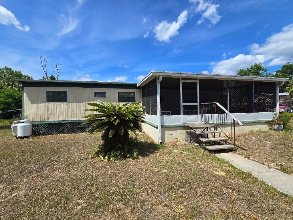 3490 SE 174th Ct., Ocklawaha, FL 32179