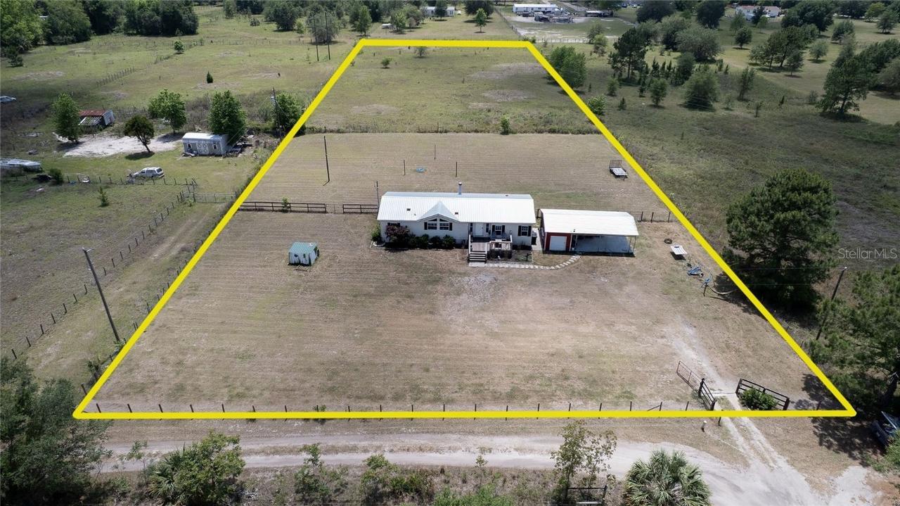 12150 NE 230th St., Fort Mc Coy, FL 32134