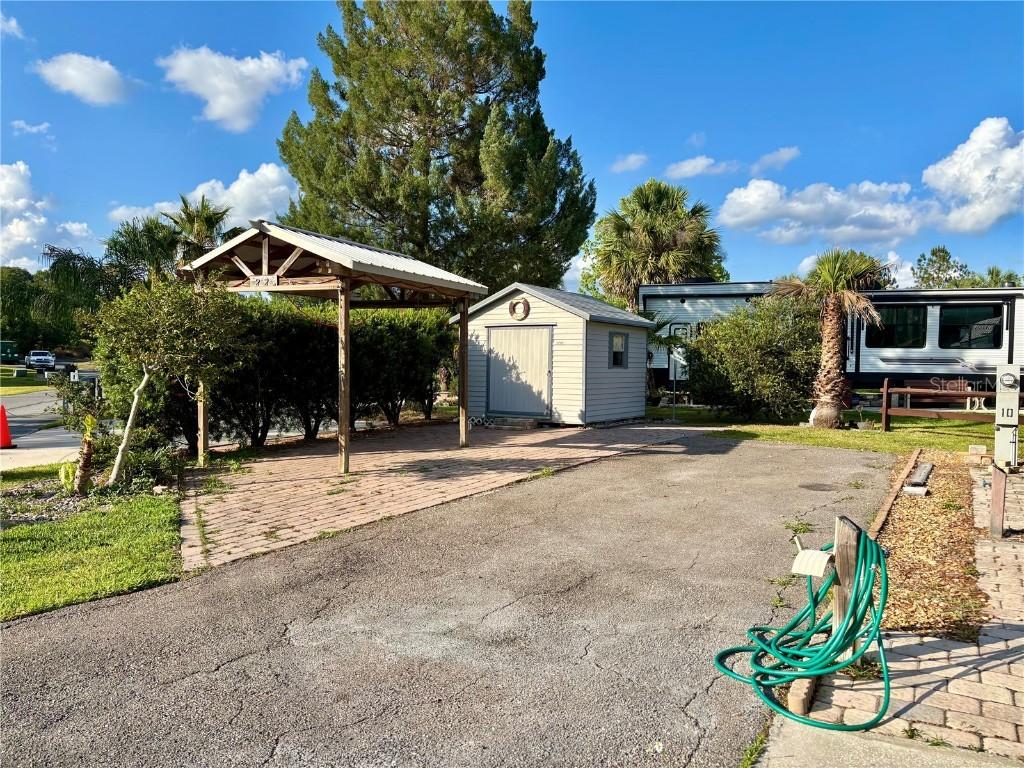 2927 NE 102nd Avenue Rd., Silver Springs, FL 34488