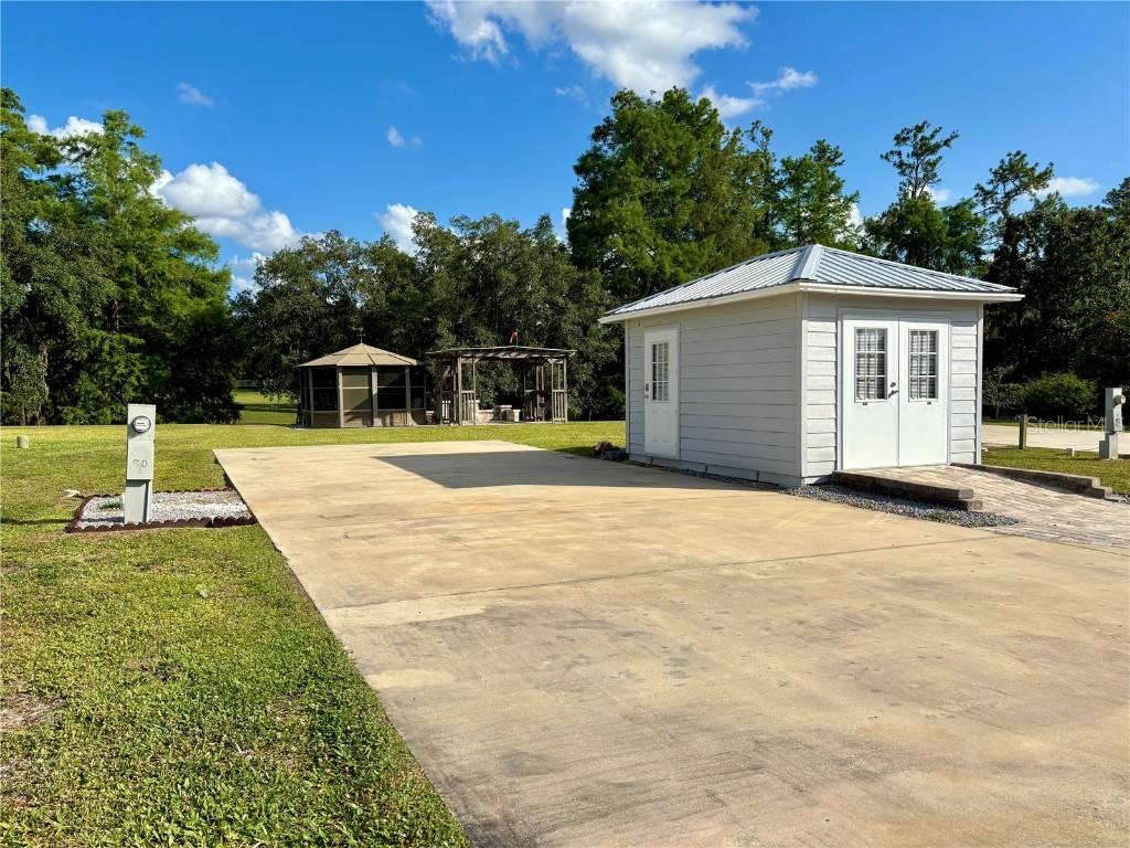 2929 NE 101st Ter., Silver Springs, FL 34488