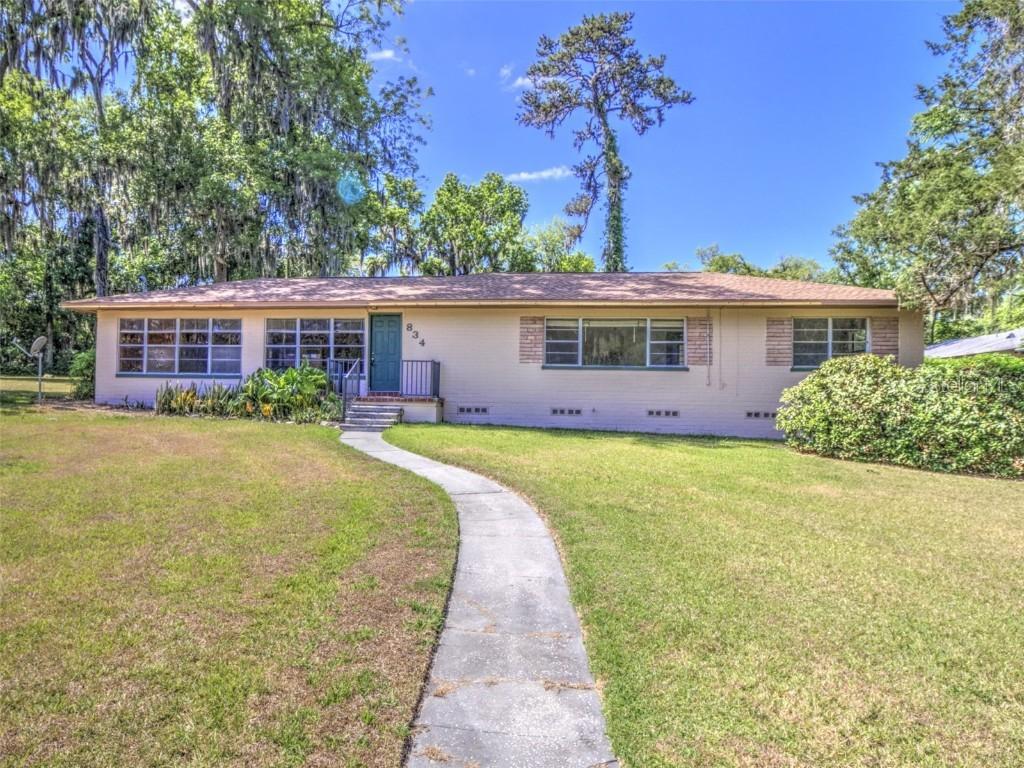 834 NE 10th Ave., Ocala, FL 34470