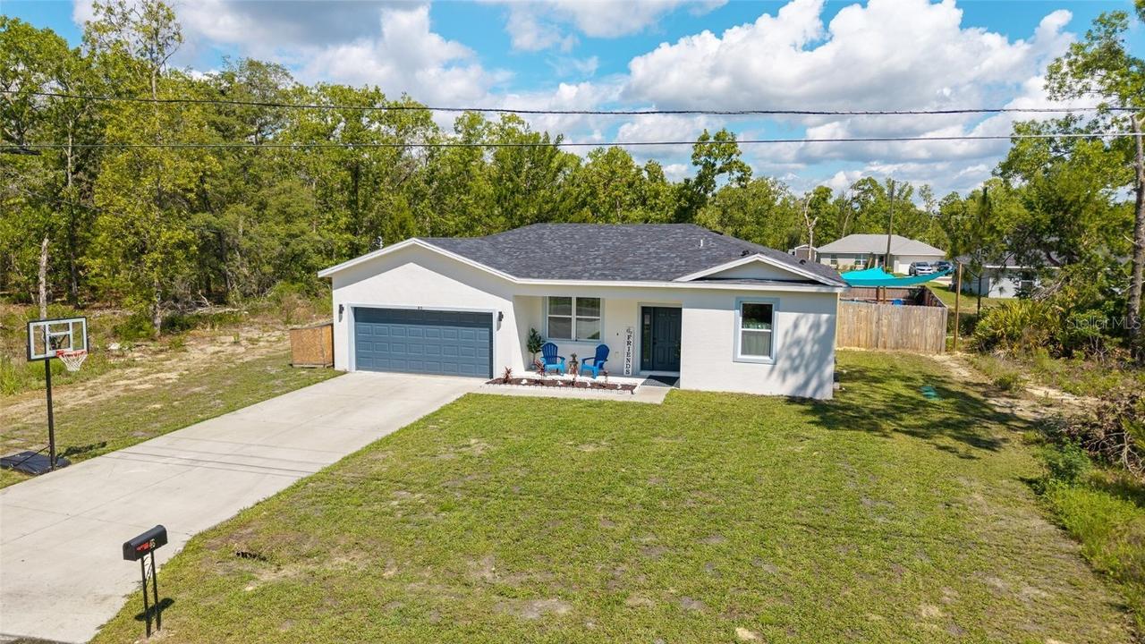 46 Fisher Lane Ter., Ocklawaha, FL 32179