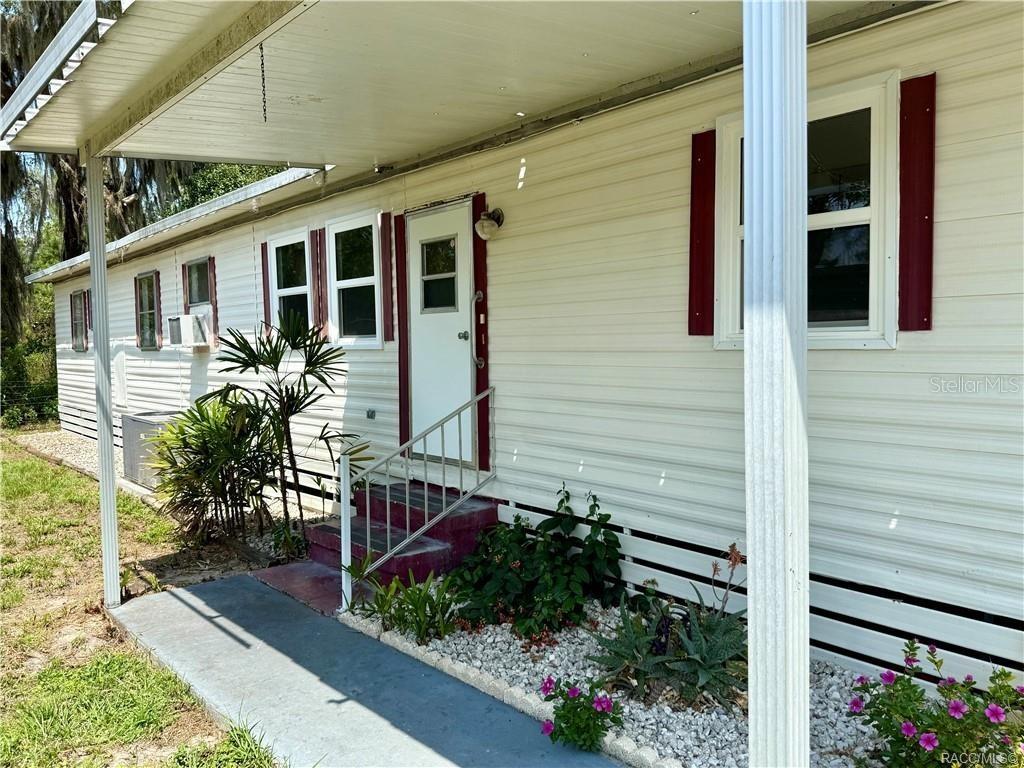 [Address Hidden by Seller], Lake Panasoffkee, FL 33538