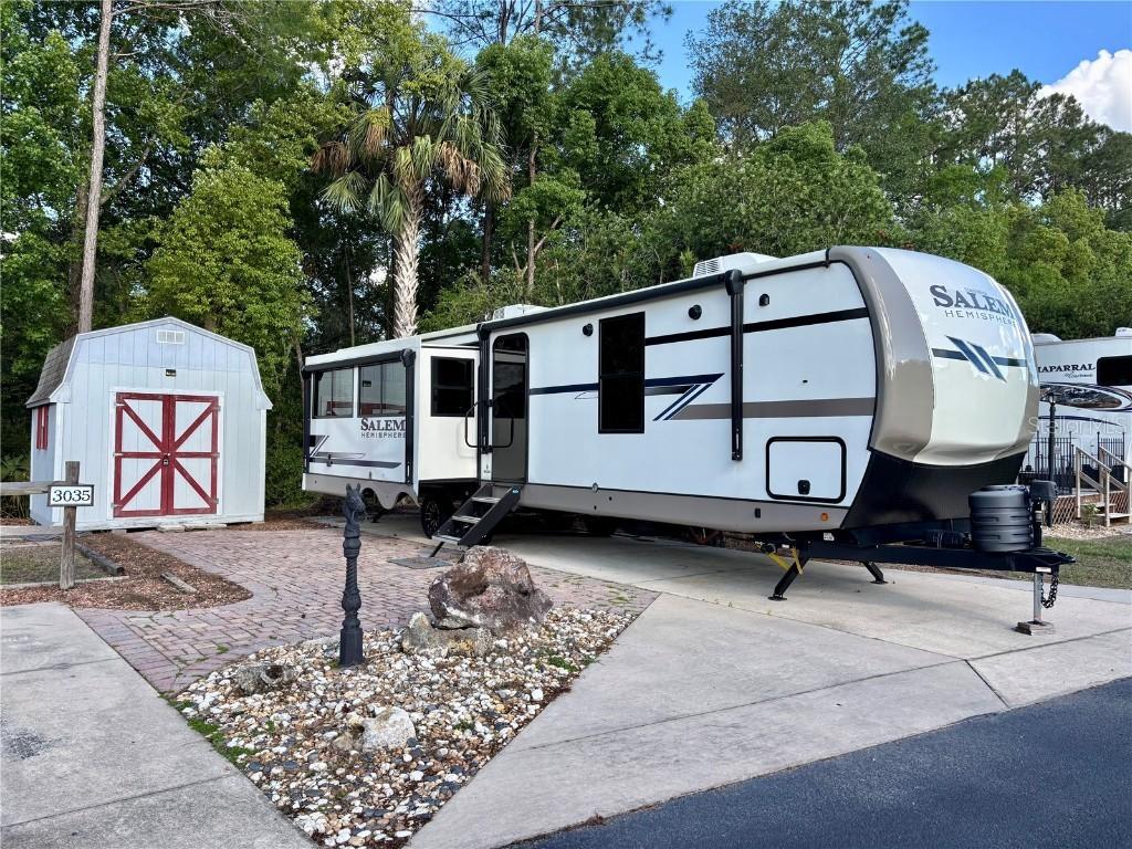 3035 NE 104th Ter., Silver Springs, FL 34488
