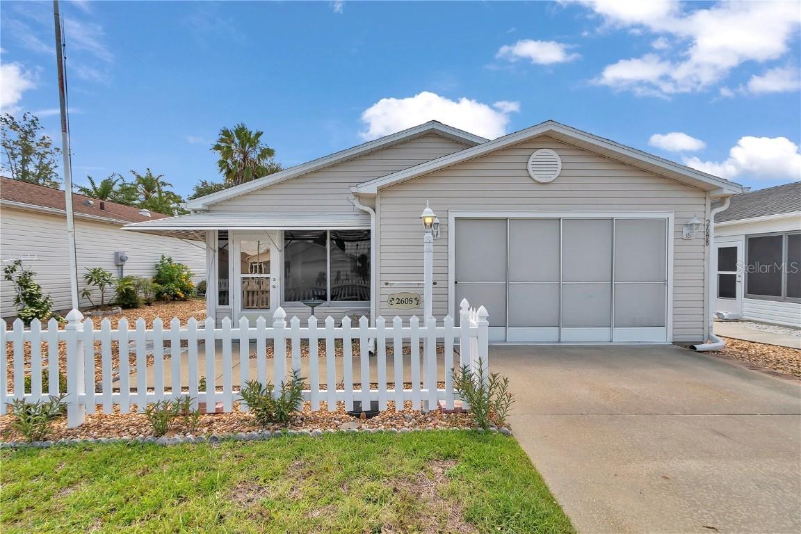2608 Botello Ave., The Villages, FL 32162