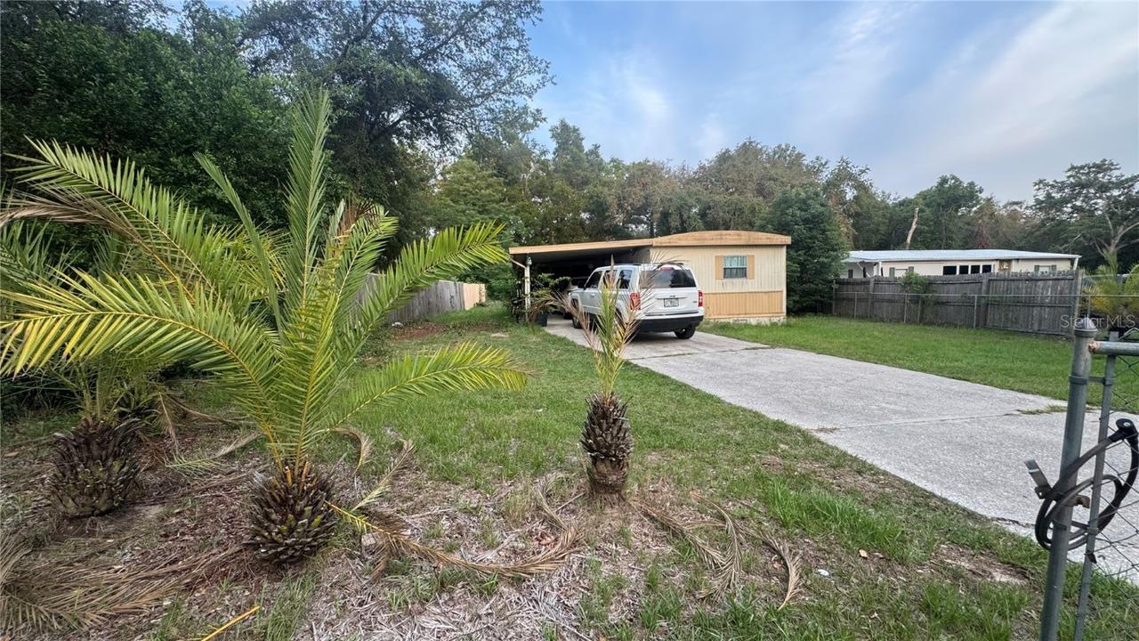 12565 SE 143rd Ct., Ocklawaha, FL 32179