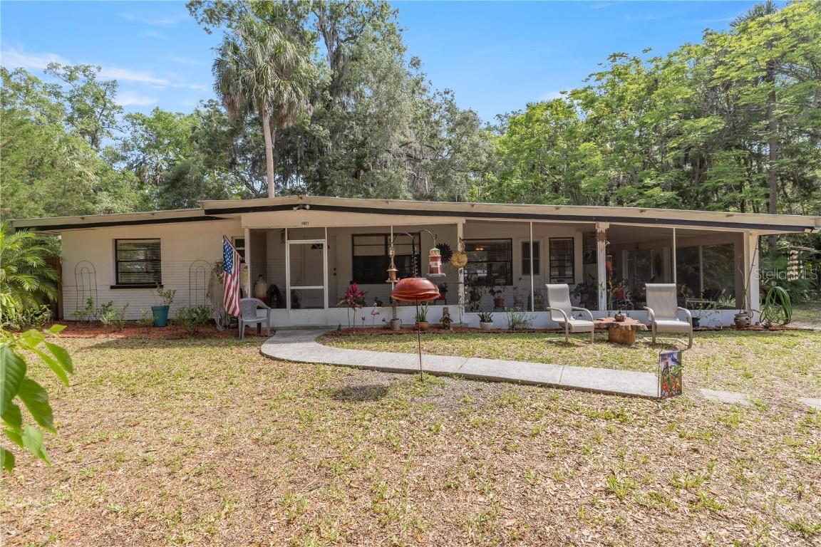 1471 NW 20th St., Crystal River, FL 34428