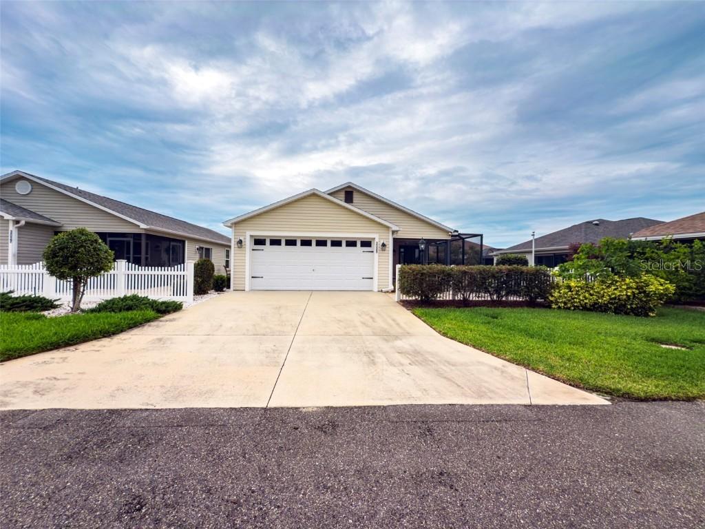 3021 Beard Rd., The Villages, FL 32163