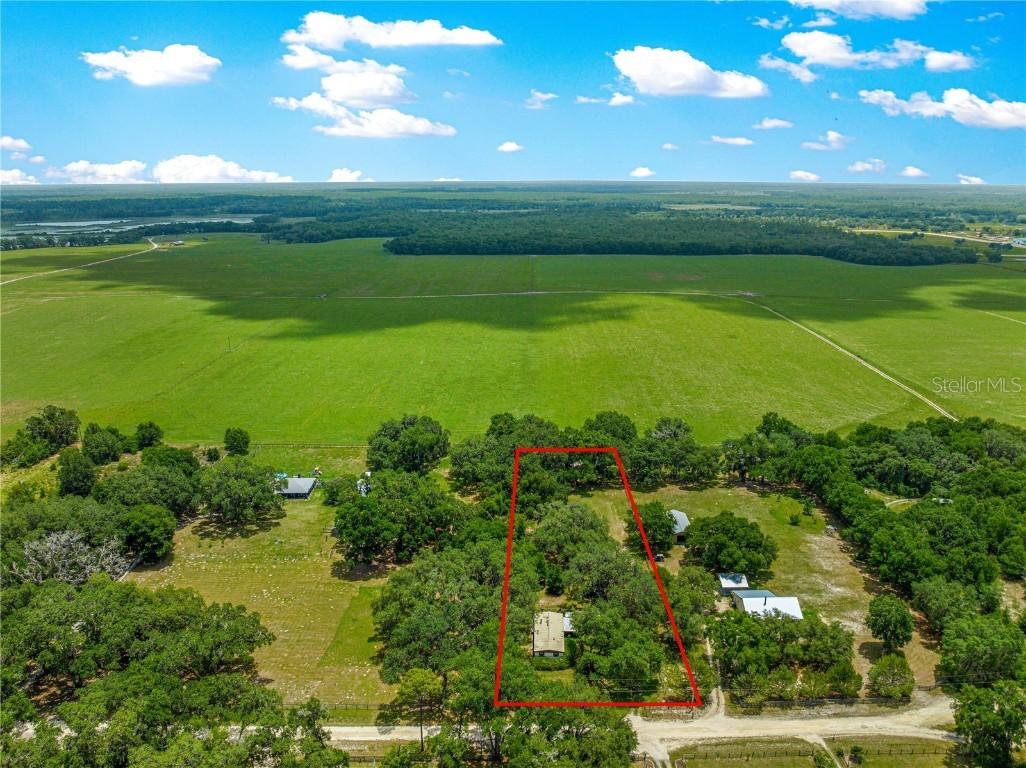 12365 NE 45th Ter., Anthony, FL 32617